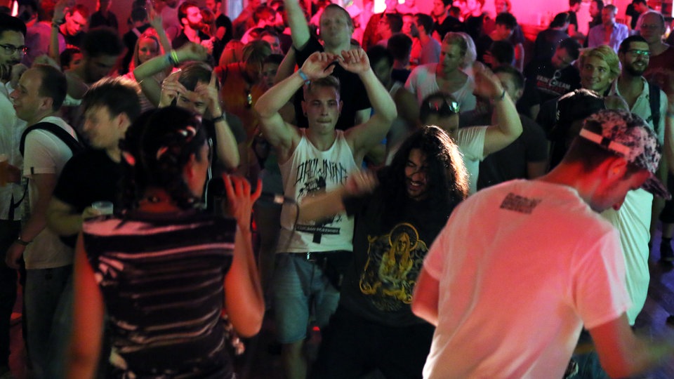 Bildrechte: WDR/Rühl Alo Wala beim Juicy Beats Festival 2015