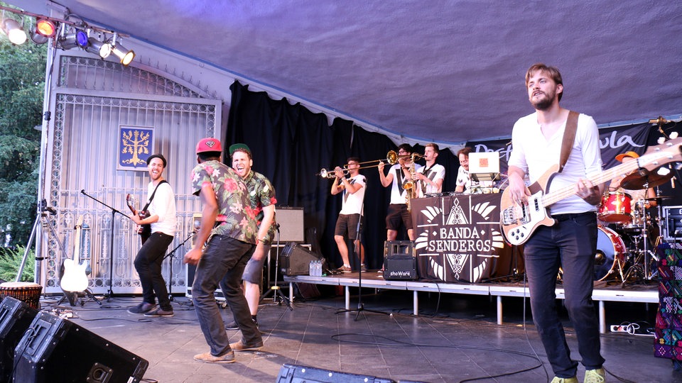 Bildrechte: WDR/Rühl Banda Senderos bei der Odyssee 2015