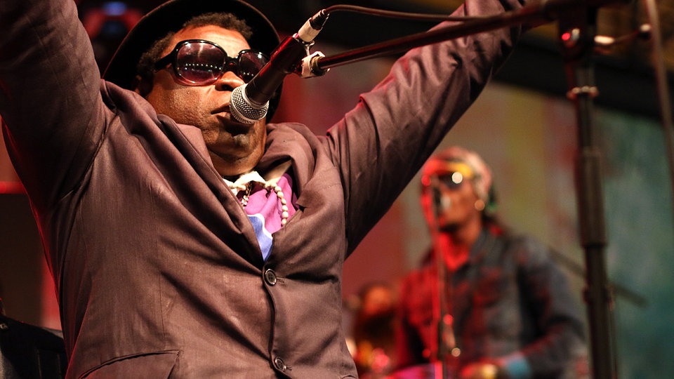 Bildrechte: WDR/Rühl Mbongwana Star beim Afro Ruhr Festival