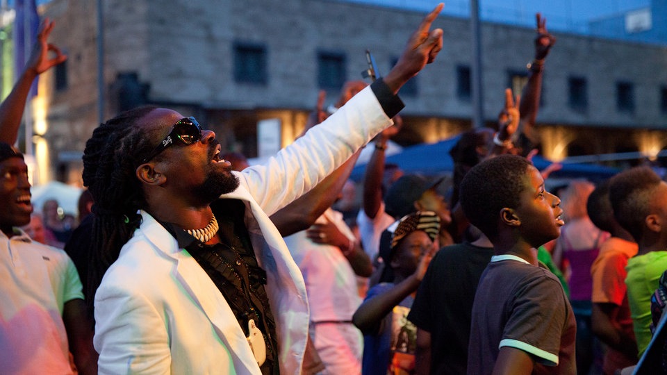 Bildrechte: Sandy Haessner MitAfrika Festival 2015 - Carlou D.