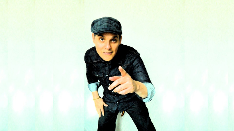 Ray Lugo lacht in die Kamera