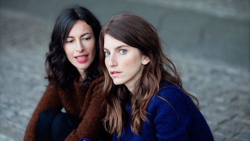 Valeska Steiner und Sonja Glass von der Band Boy