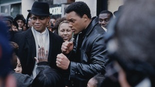 Szene aus dem Film "Ali" - Malcolm X (Mario Van Peebles) und Muhammad Ali (Will Smith) 