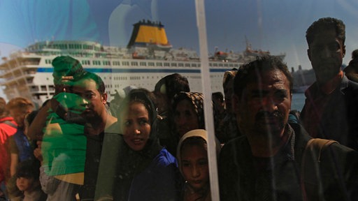 Flüchtlinge im Hafen von Piräus