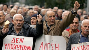 Demonstrierende Rentner in Griechenland