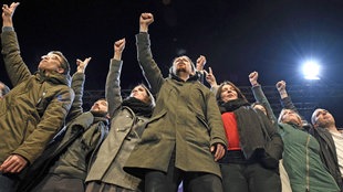 Pablo Iglesias  y compañeros de Podemos