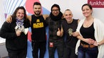 Che Sudaka zu Gast im Funkhaus Europa-Studio mit Moderatorin Sümeyra Kaya