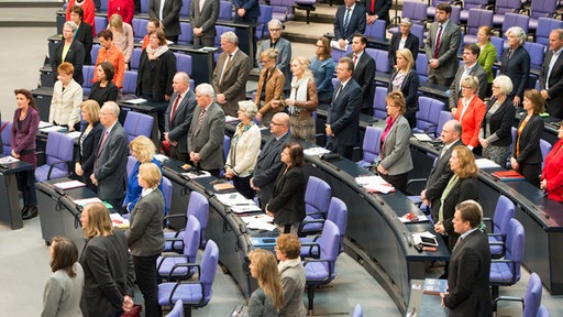 Debata u Bundestagu je započela minutom šutnje za 800 nastradalih izbjeglica  u Sredozemnom moru