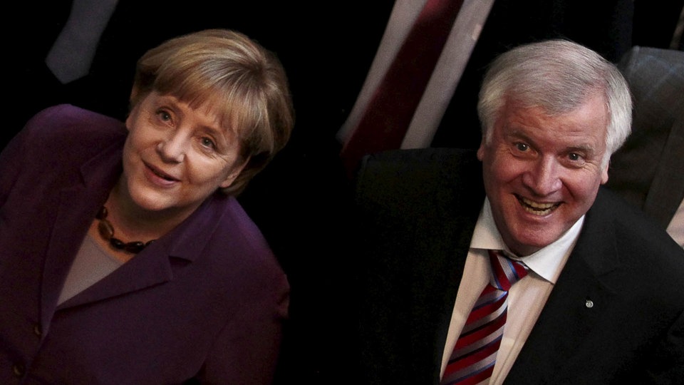 Kancelarka Angela Merkel i šef CSU Horst Zehofer u danima neposredno nakon izborne pobede