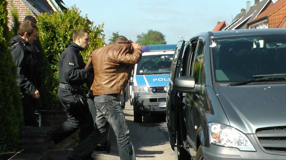Policija u akciji protiv krijumčara ljudi