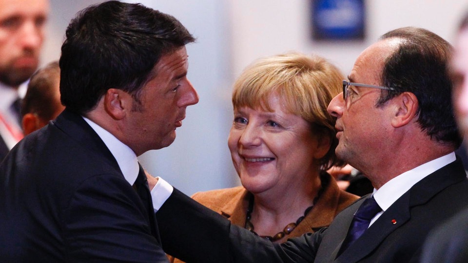 Italijanski premijer Mateo Renci, nemačka kancelarka Angela Merkel i francuski predsednik Fransoa Oland na vanrednom samitu Evropske unije, posvećenom rešavanju izbegličke krize