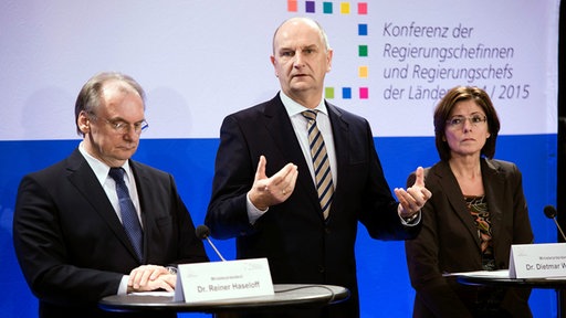 Predsednik vlade Saksonije-Anhalt Rajner Hazelof, predsednik vlade Brandenburga Ditmar Voidke i predsednica vlade Rajnland-Pfalca Malu Drejer