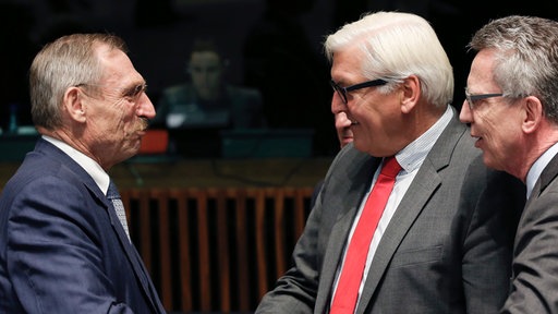 Steinmeier, de Maiziere, Pinter