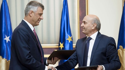 Isa Mustafa i Hašim Tači