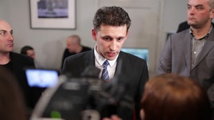 Božo Petrov u razgovoru sa novinarima