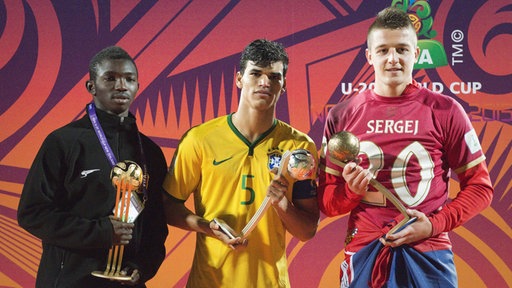 Novi Zeland - Sergej Milinković stoji s još dvojicom dobitnika trofeja "Zlatna lopta"
