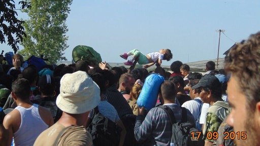 Gedränge unter Flüchtlingen