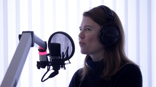 BBC Moderatorin Nuala McGovern